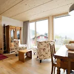 Strohballenhaus Daire *