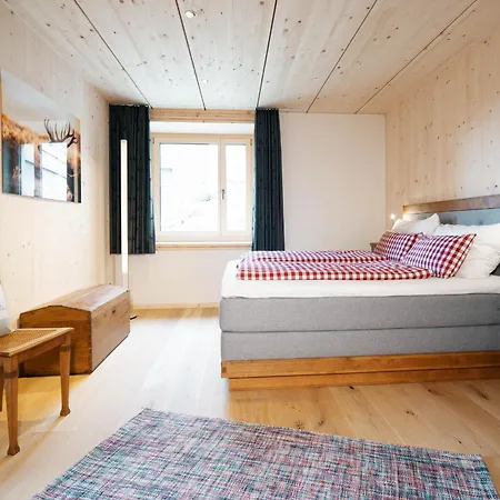 Strohballenhaus Apartman