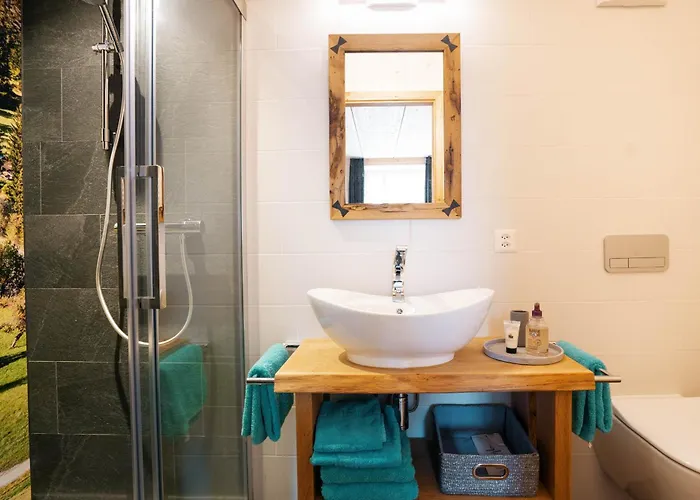 Strohballenhaus * Amden